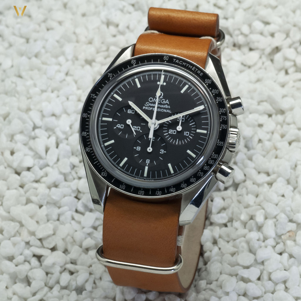 Bracelet de montre Nato doublé cuir toscan marron clair sur Speedmaster